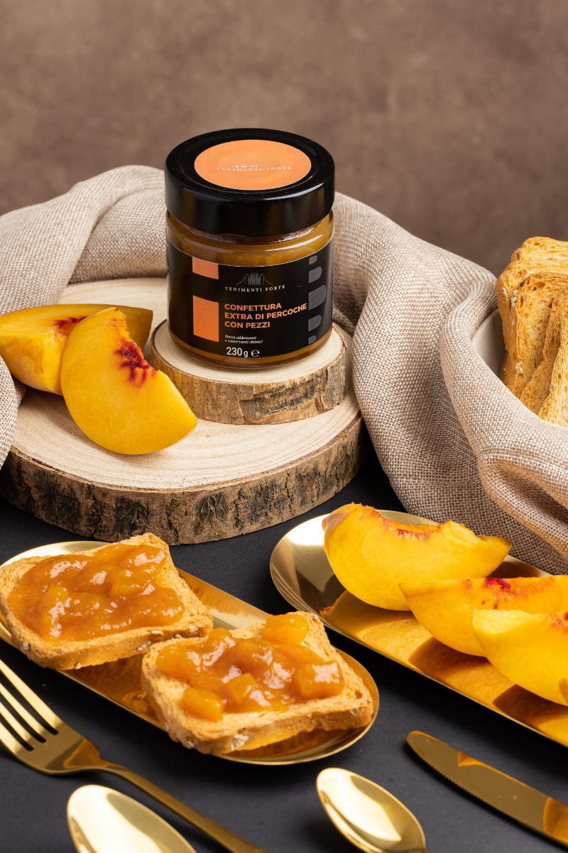 Colazione tenimenti forte marmellata di percoche con pezzi