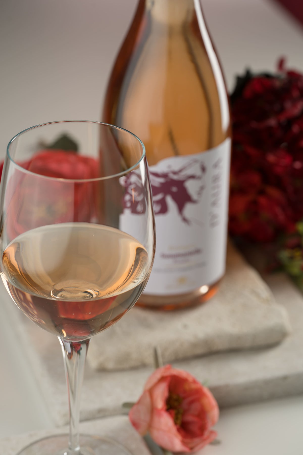 D'Aura vino rosato calice